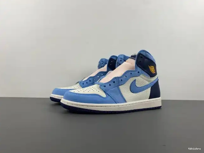 TBkick Jordan FD2596-400 Flight 1 First WMNS in OG Air High 0511